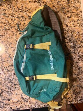 Patagonia Atom 8L Sling Bag